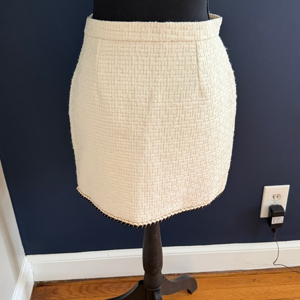 Aqua Tweed Set Cream size S skirt is NWT Black Trim - Picture 9 of 9